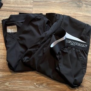 Scrubs- Sketchers by Barco